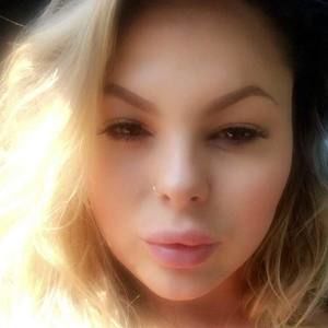 Meet your Posher, Jenell